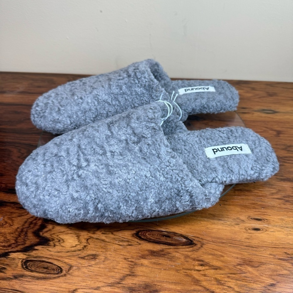 NEW Abound Drew Faux Fur Scuff Slipper in grey - Picture 5 of 12